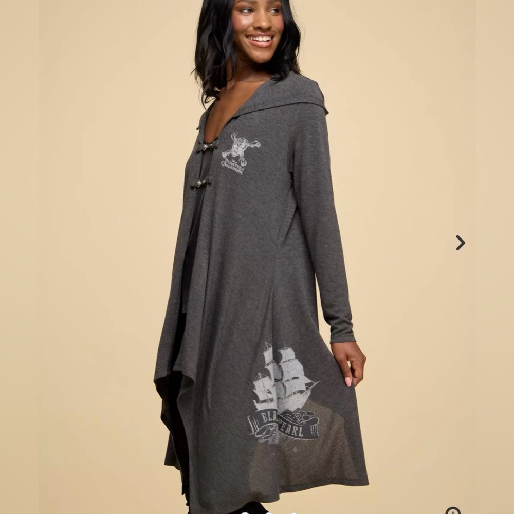 NWT Her Universe Disney Pirates of the Caribbean drape hoodie size 3X